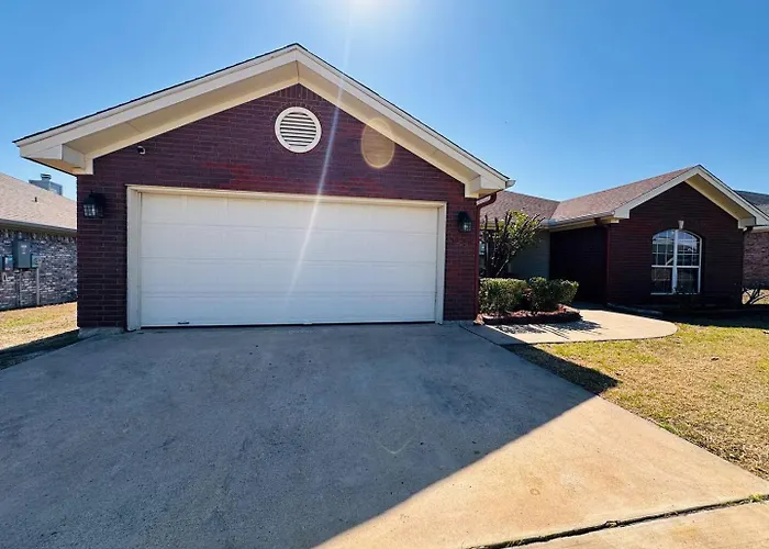 Red Chamber Tx King & Couples Retreat (adults Only) Holiday home *